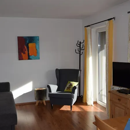 Ellmer Apartment *