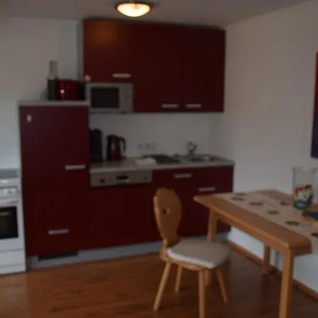 Ellmer Apartment *