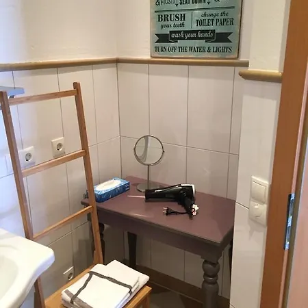 Ellmer Apartment *